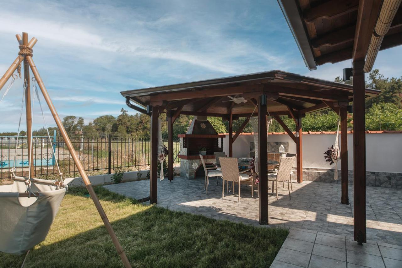 Wood House "Private Spa" Vergia Exterior photo